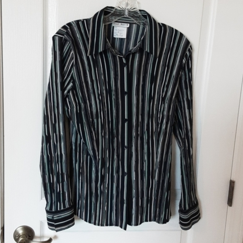 Fred David Stretchy Tailored Top‎